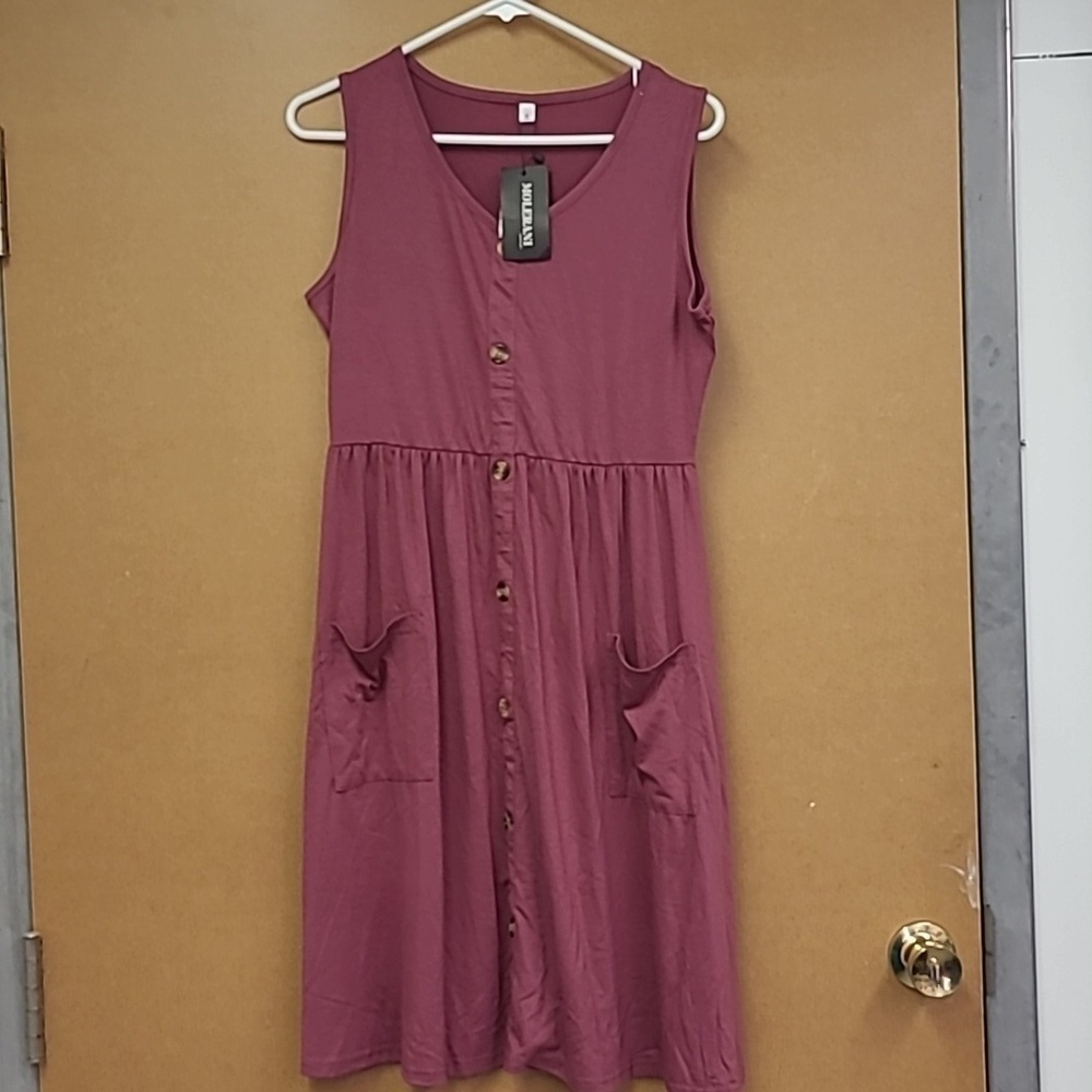 Molerani Size M Plum Sleeveless Faux Button Down Midi Dress